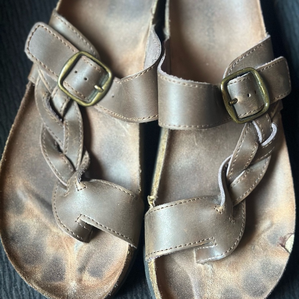 Kohl’s slip on sandals.